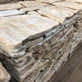 Камень галтованный бело-желтый песчаник пластушка