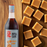 Сироп Royal Cane «Карамель» выполнен на 100% - ной сахарной основе с добавлением фруктовых соков. Имеет высокую плотность БРИКС 60,3. Идеально подходит для приготовления алкогольных и безалкогольных коктейлей, кофейных напитков, выпечки и десертов.