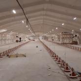 Монтаж оборудования для напольного сооружения птицы