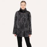 ODIFLER, женская шуба из целых шкур овчины (мутон) с утеплителем или без утеплителя.  Длина изделия по спинке: 70 см. Шуба пошита с учётом свободы движений, размеры соответствуют Российским стандартам. Карманы средней глубины отделаны натуральной кожей (замша, гладкая кожа или кожа с финишным покрытием). Подклада, полностью пришита к подолу шубы. Воротник-стойка полностью выполнен из меха. Утеплитель (синтепон) на полочках и спинке. Застёжка на шубных крючках, на горловине – одна пуговица.