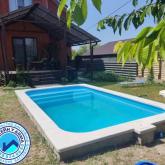 Бассейн у Дома