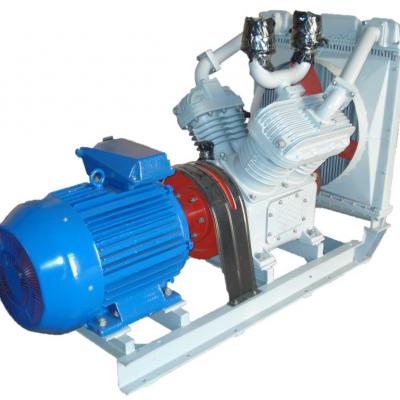 Компрессор 4ВУ1-5/9 - это общепромышленный бескрейцкопфный компрессор. Компактный и надежный в эксплуатации. Применяется для обеспечения оборудования с пневматикой сжатым воздухом, для пескоструйных работ. 