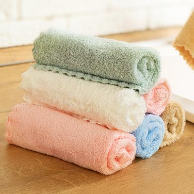 САЛФЕТКИ ДЛЯ УБОРКИ текстура материала - гладкая Размер 25х25 Плотностью 210 г/кв.м