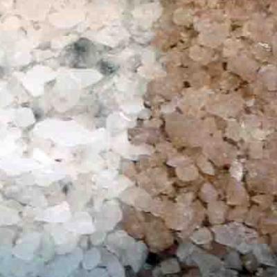 Продам Соль Техническую (Концентрат Минеральный Галит) оптом от 1 тонны. Возможны поставки различного сорта. Фасовка: МКР, мешки по 50 кг, навал. Соль имеется в наличии на складе. Возможны вагонные поставки с заводов изготовителей.